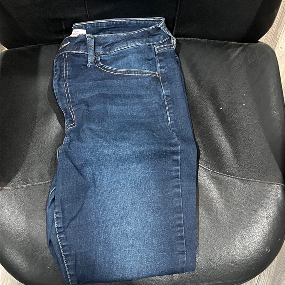 ⚡️⚡️⚡️SO Bundle of 4 jeans All colors Women's Skinny Jeans used - Picture 1 of 15